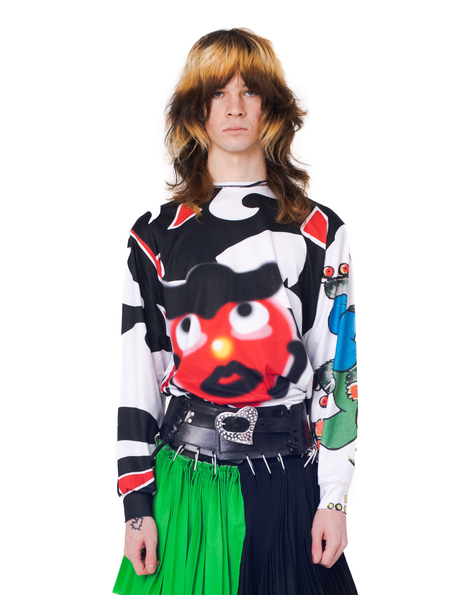 Red Head Black Hat Oversized Jersey Top