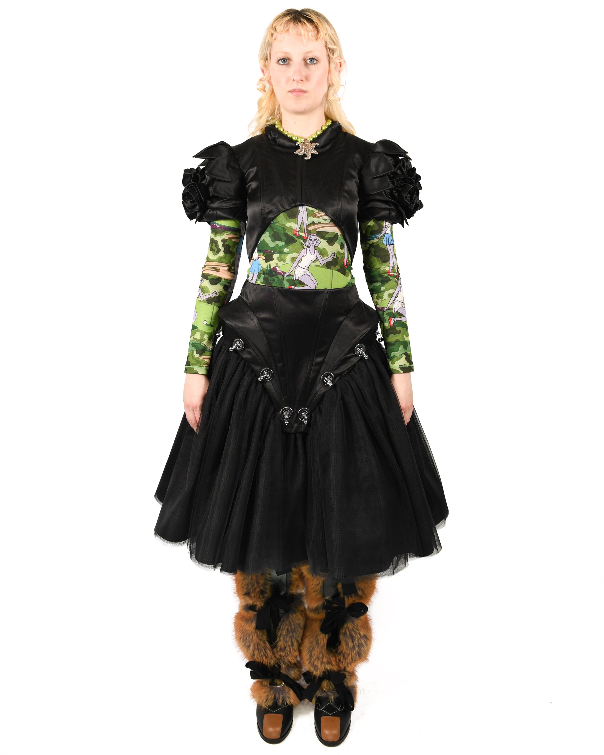Duff Black Rose Shrug