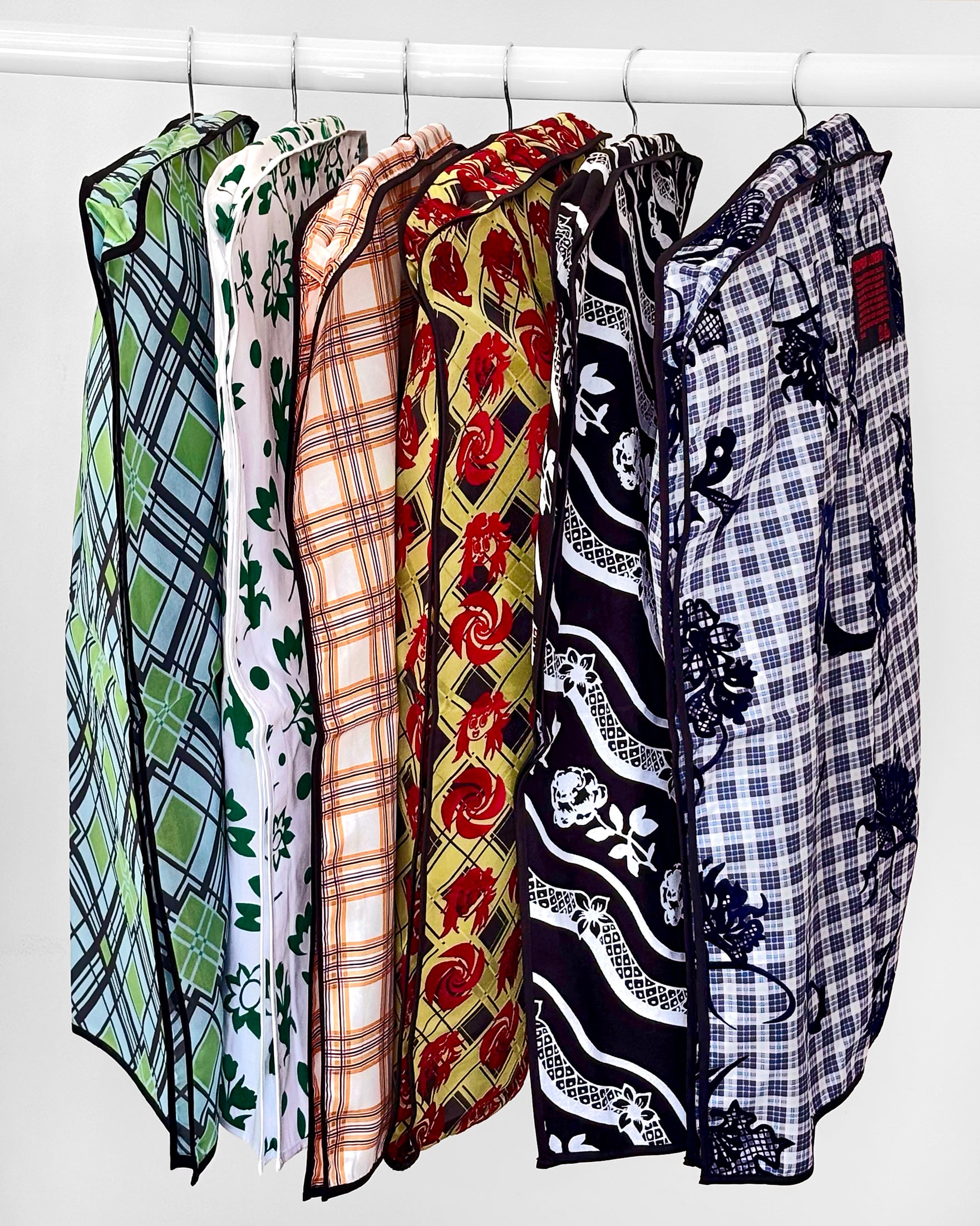 Carabiner Skirt Dust Bag